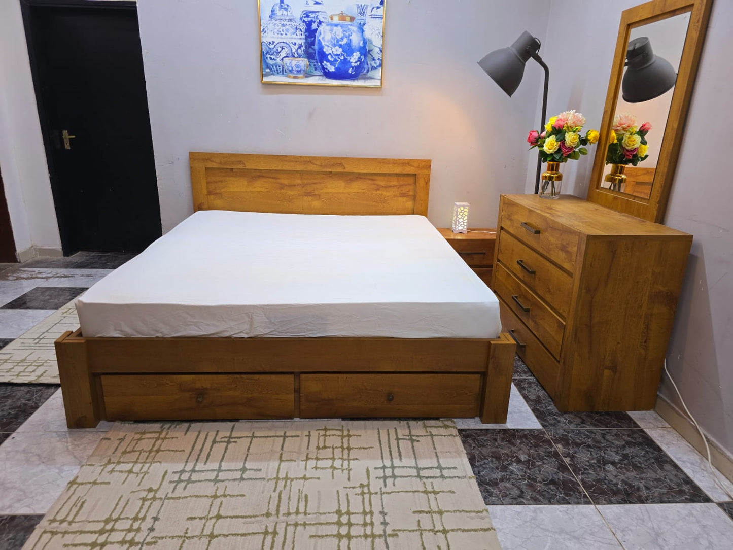 USED QUEEN SIZE BED WITH MATTRESS
